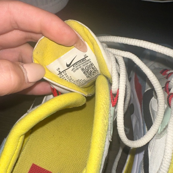 Nike Air270 React - Picture 8 of 10